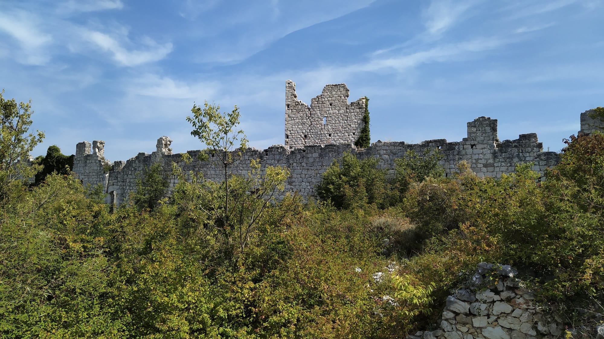Ruševine starog grada Vrana / FOTO: Blaga & misterije