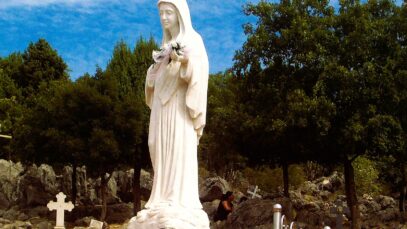 Međugorje Gospa Kraljica mira