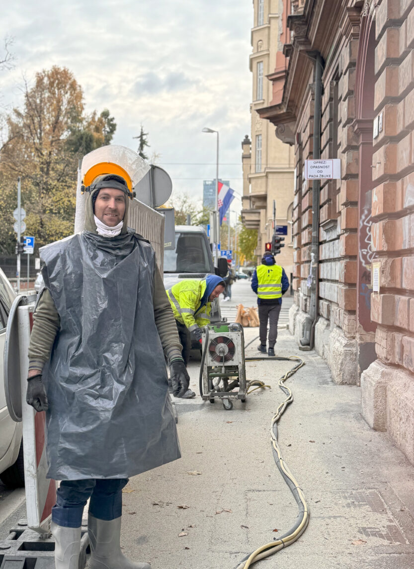 Čišćenje grafita u Zagrebu, studeni 2024. FOTO: A.M. / Blaga & misterije
