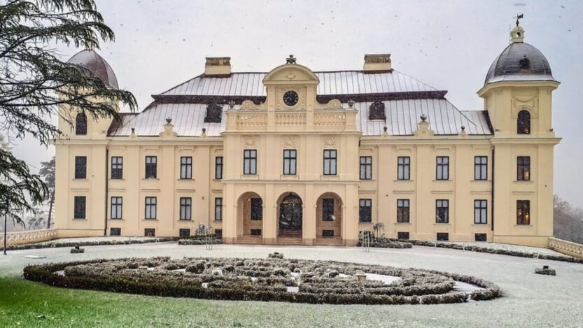 Obnovljeni dvorac Pejačević u Našicama FOTO: HINA / MKM