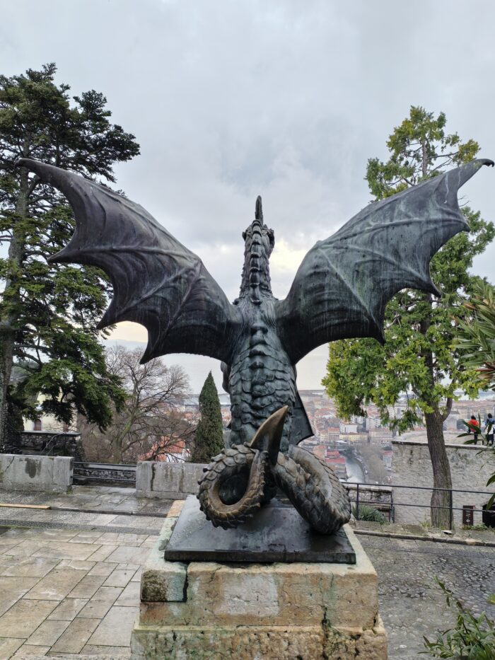 Bazilisk - simbol iz grba obitelji Nugent FOTO: Darko Antolković