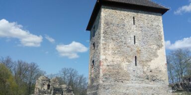 Garić-grad, FOTO: Krešimir Regan, Leksikon utvrda Hrvatske