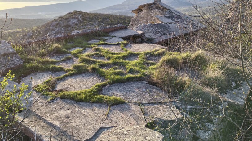 Ostaci krova crkve sv. Stjepana FOTO: Darko Antolković