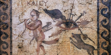 Rimski mozaik koji prikazuje urečljivca, urokljivo oko i amajlije za obranu FOTO: Wikipedia Commons