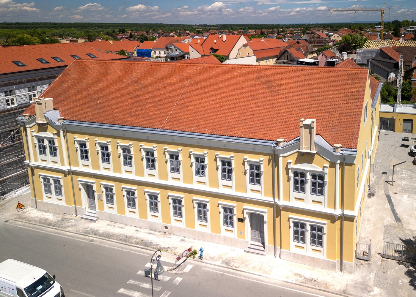 Obnovljena zgrada Prve osnovne škole u Petrinji / FOTO: Ministarstvo kulture i medija