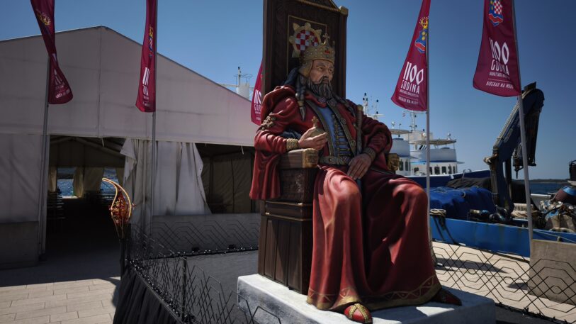 Spomenik kralju Tomislavu u Biogradu nakon predstavljanja FOTO: Vibor Brkić-Tot