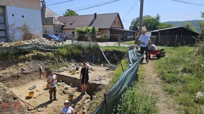 Arheološko istraživanje na lokalitetu Stari grad Otočac FOTO: Glas Gacke