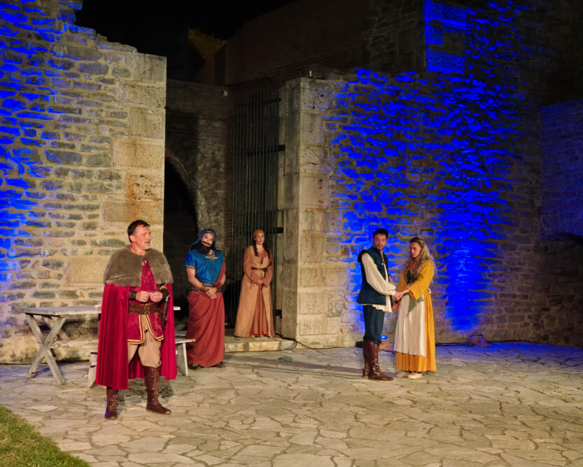 Predstava Tomislav i Adriana na Medvedgradu, rujan 2025. FOTO: Gradsko kazalište Trešnja