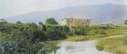 Lička Jasenica, izgled utvrde prije devastacije u II. svj. ratu (kolorirana fotografija), preuzeto iz: E. Laszowski, Hrvatske povijesne gradjevine, Zagreb 1902.