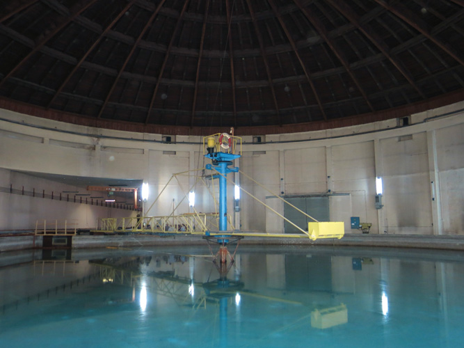 Okrugli hidrodinamički bazen s drvenom kupolom Brodarskog instituta u Zagrebu / Portal hrvatske tehničke baštine / Leksikografski zavod Miroslav Krleža 