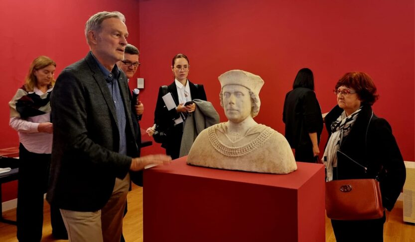 Glavni autor izložbe u "U Početku bijaše kraljevstvo" Dino Milinović