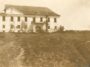 Paukovec - Dvorac, početak rušenja, 1922. godina Fotografija: Većeslav Henneberg. Izvor: fototeka.min-kulture.hr