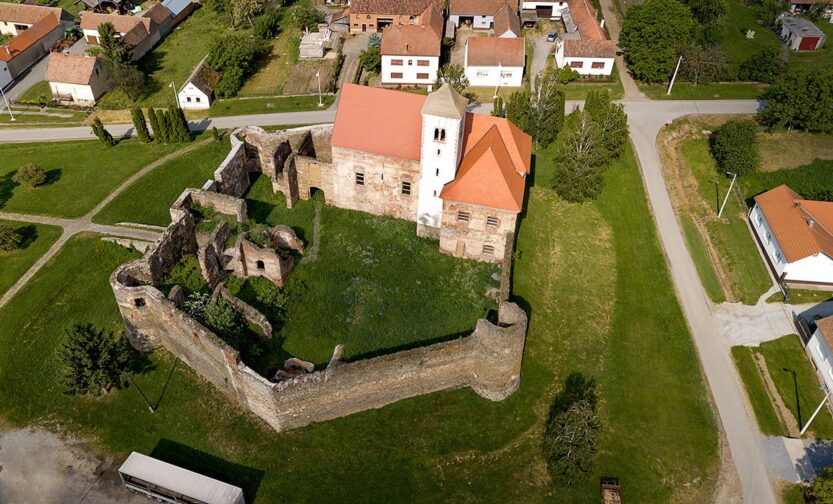 Stari grad Kaptol FOTO: Požeška biskupija, pozeska-biskupija.hr