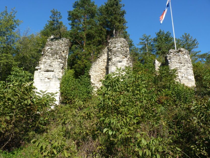 Stari grad Voćin FOTO: Zavičajni muzej Slatina