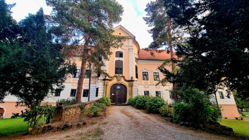 Dvorac Oršić Gornja Bistra FOTO: MBT / Blaga & misterije