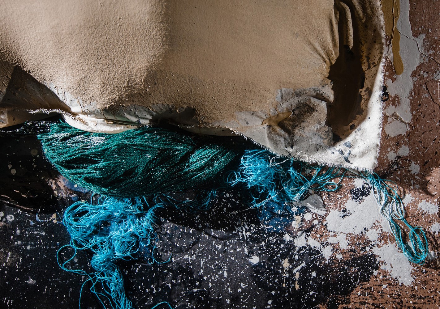 Dio instalacije "Potaknuta strahom i ljepotom“ (Compelled by Fright and Beauty) umjetnice Dubravke Lošić FOTO: Ministarstvo kulture i medija