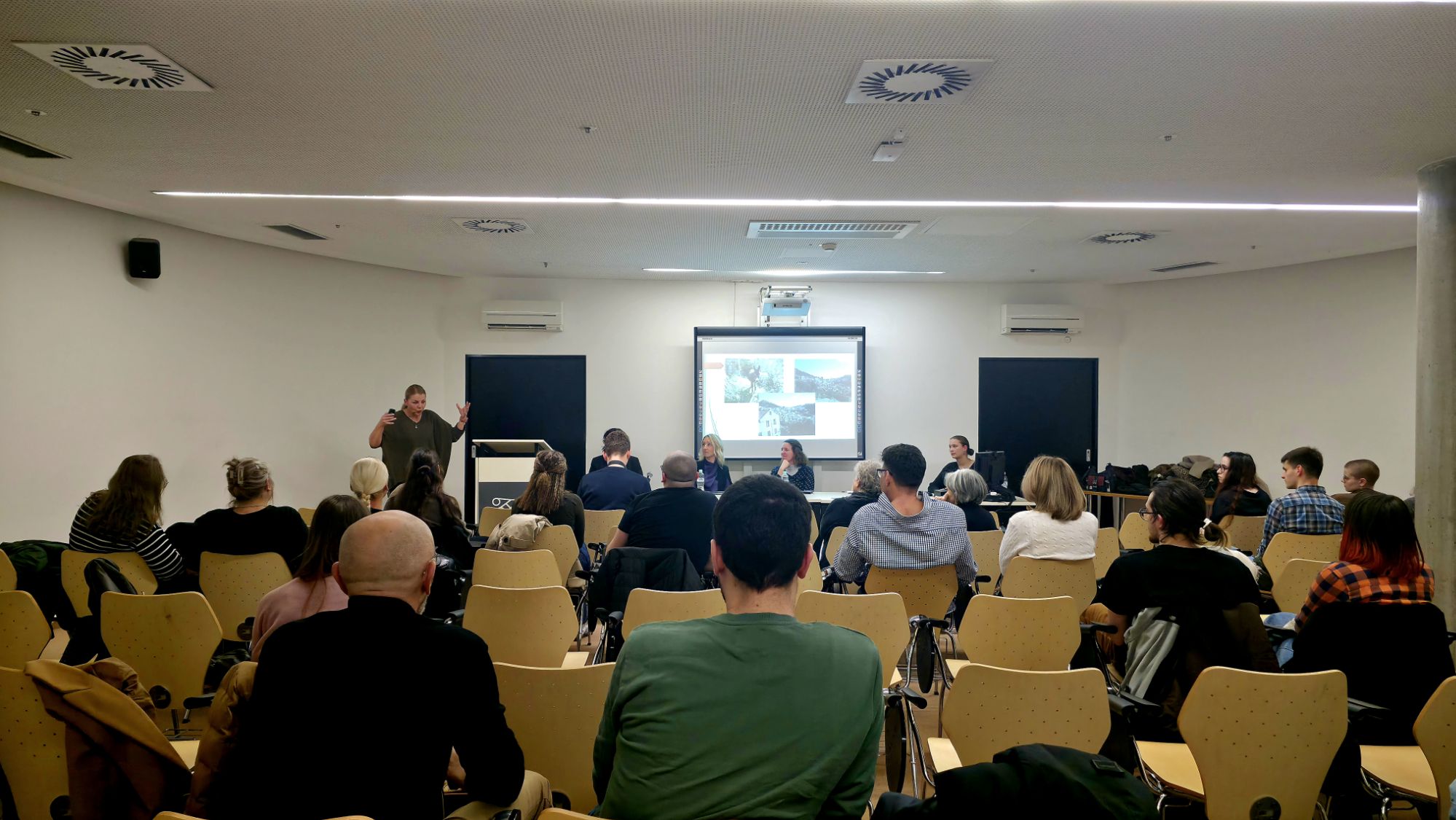 Panel „Iza lica i vremena: povijesni razvitak maškara“, u organizaciji studenata ISHA-e Zagreb i KSEKA-e. 24.02.2026. FOTO: MBT