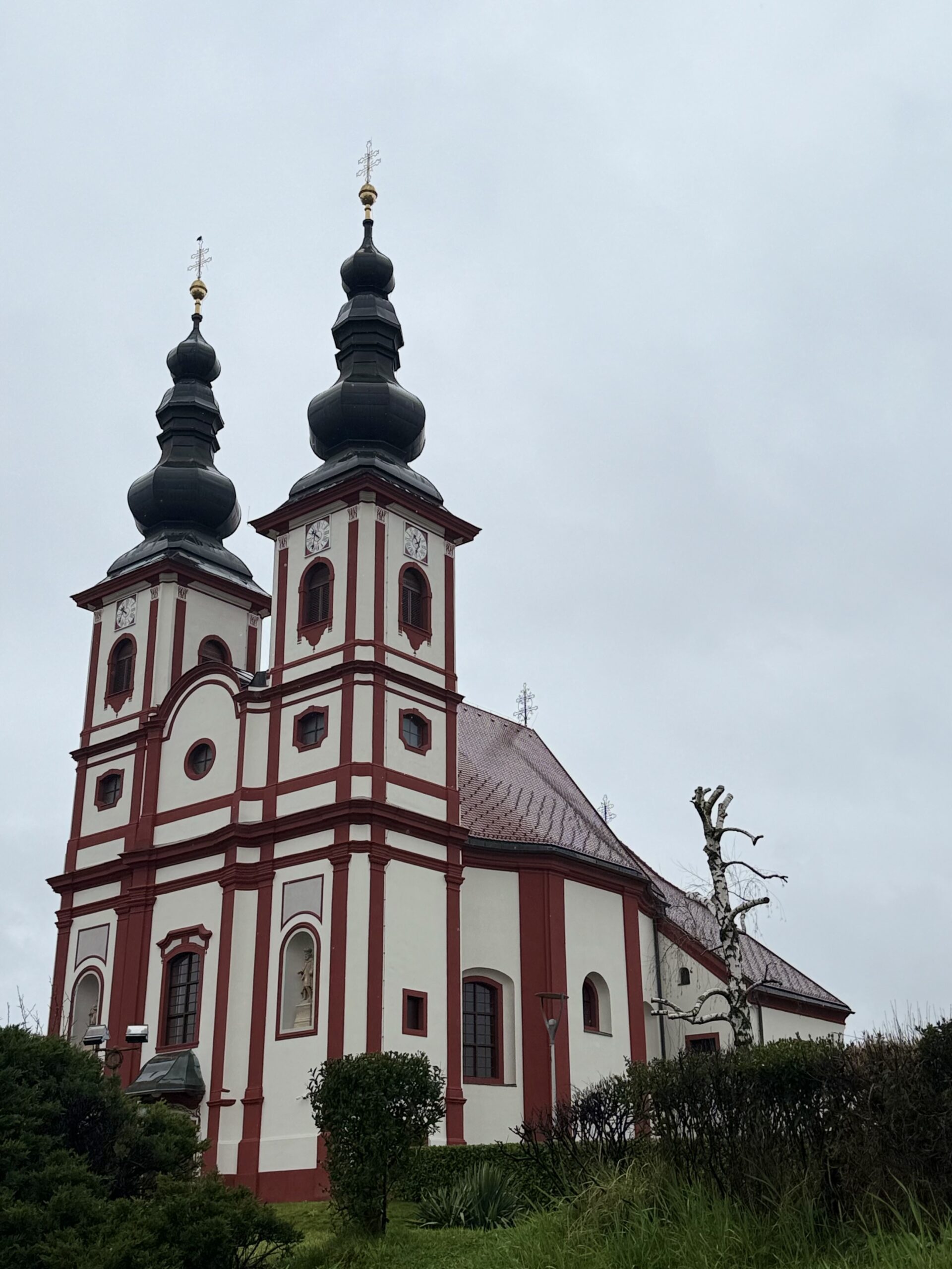 Župna crkva Svih Svetih u Sesvetama Izvor: wikipedia.org 