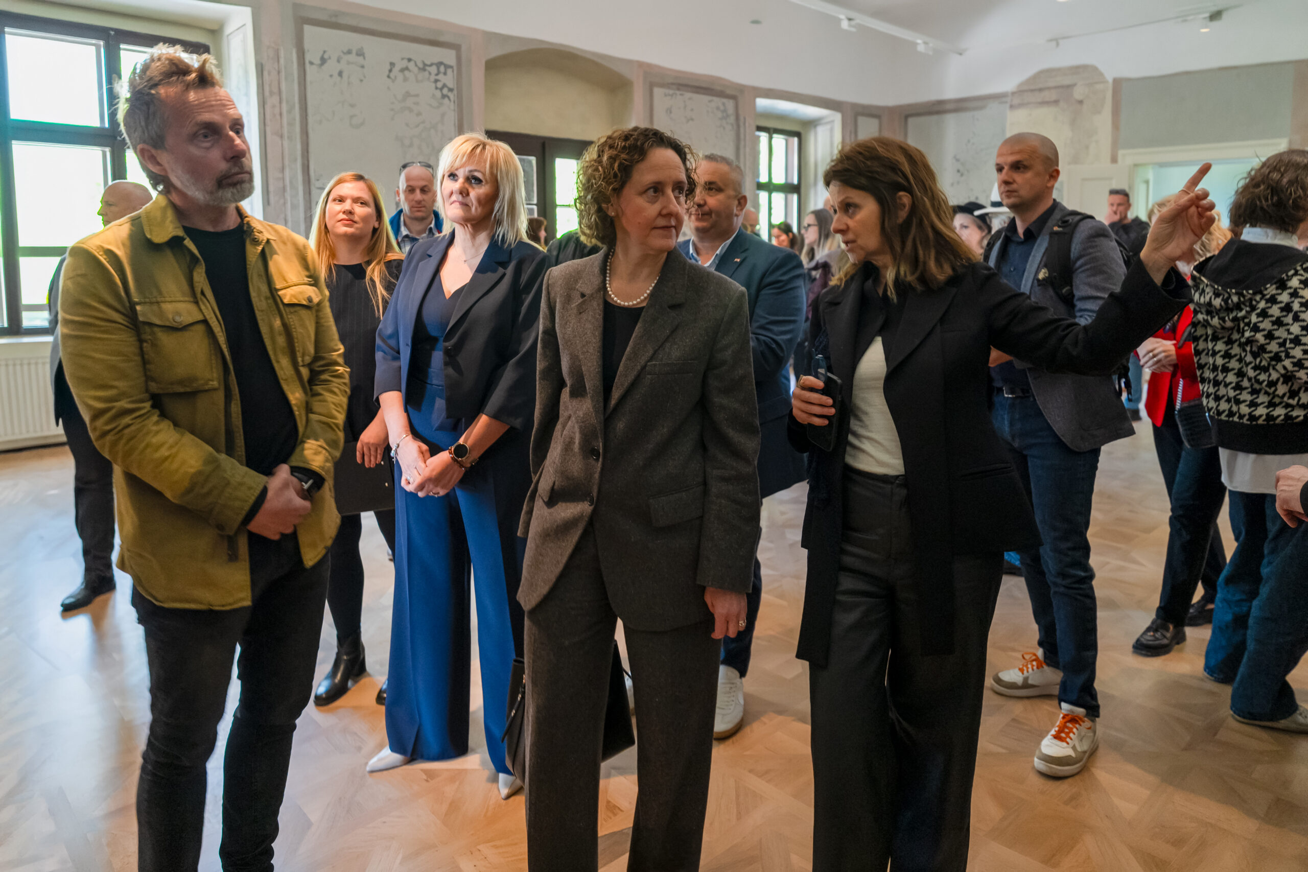 Predstavljanje cjelovite i energetske obnove Dvorca umjetnika Oršić - Jakovlje 23.04.2026 JakovljeFOTO Alen Klimenta / HDLU / Citadela Invicta 
