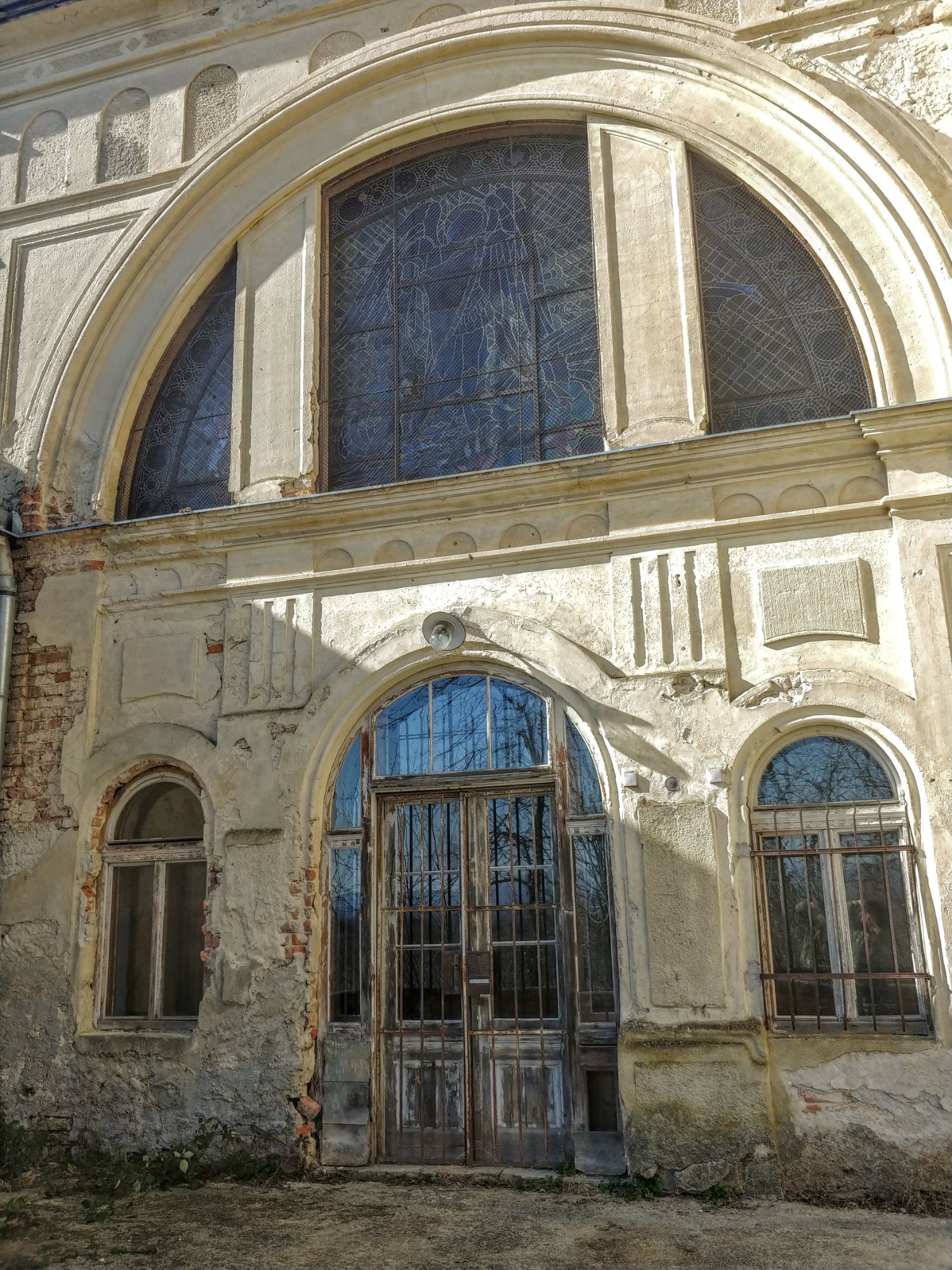 Dvorac Dioš u proljeće 2019. godine FOTO: MBT / Blaga & misterije 
