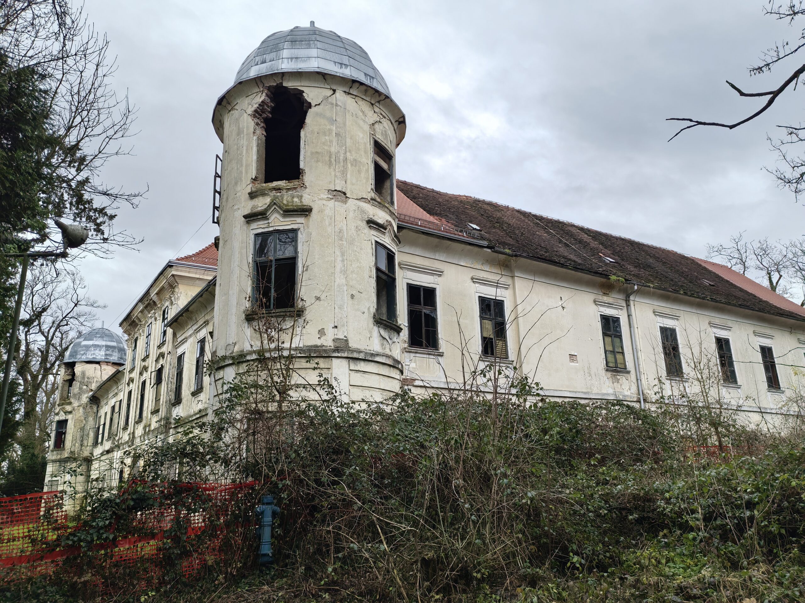  Dvorac Brezovica u proljeće 2026. godine FOTO: Darko Antolković / Blaga & misterije 