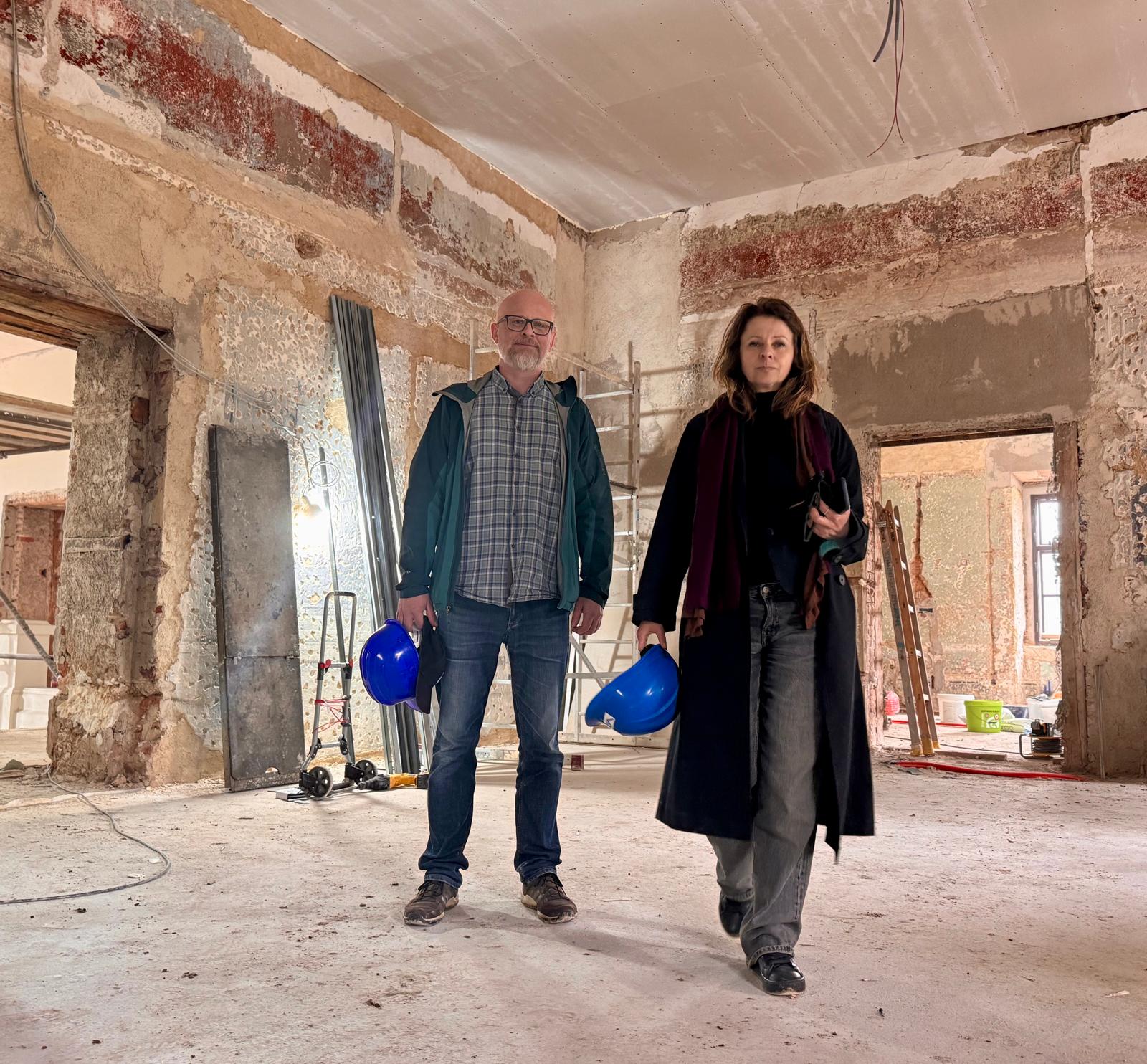 Cjelovita i energetska obnova Dvorca umjetnika Oršić - Jakovlje, spašavanje zidnih oslika. FOTO: A.M. Blaga & misterije 