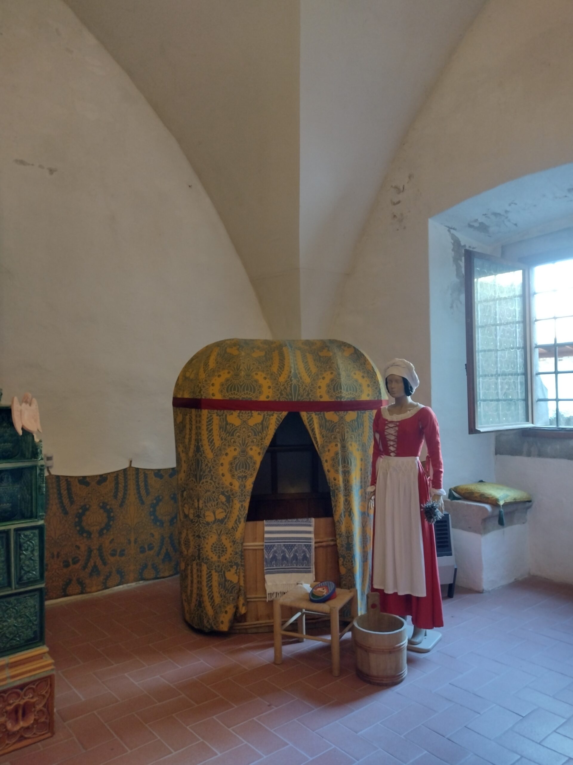 Rekonstruirana kada kraljice Beatrice Aragonske, supruge kralja Matije Korvina, u kraljevskoj palači u Višegradu. FOTO: Krešimir Regan