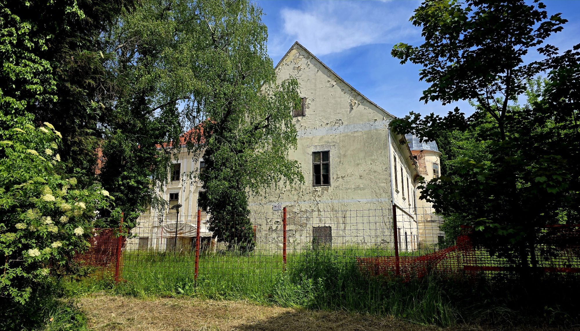Dvorac Brezovica u proljeće 2026. godine FOTO: MBT /Blaga & misterije