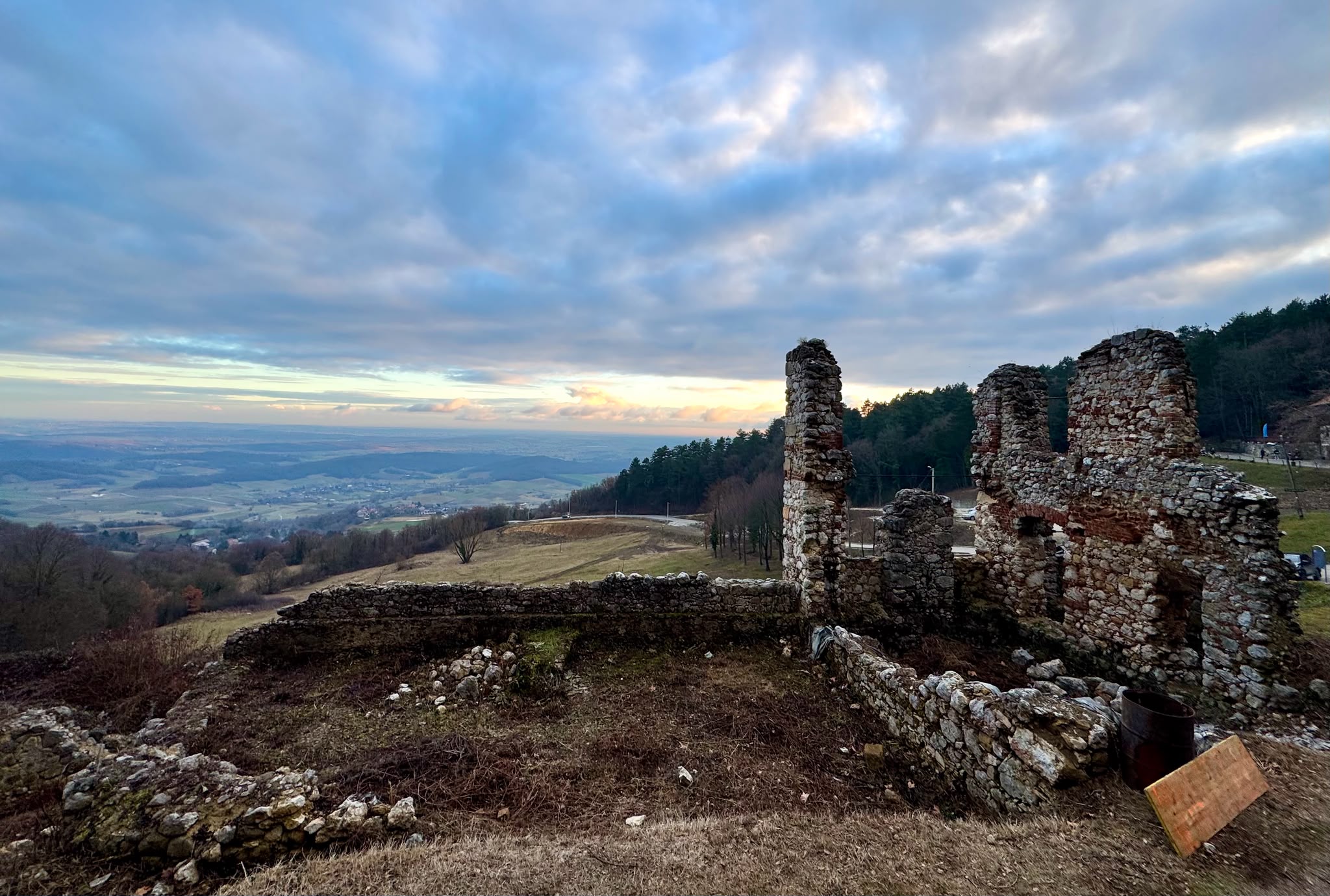 Veliki Kalnik u rano proljeće 2026. godine / FOTO: A.M. / Blaga & misterije 
