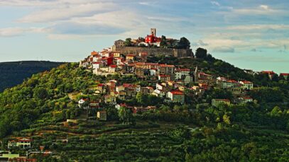 Motovun, panorama. FOTO: Van3ssa_ / Pixabay