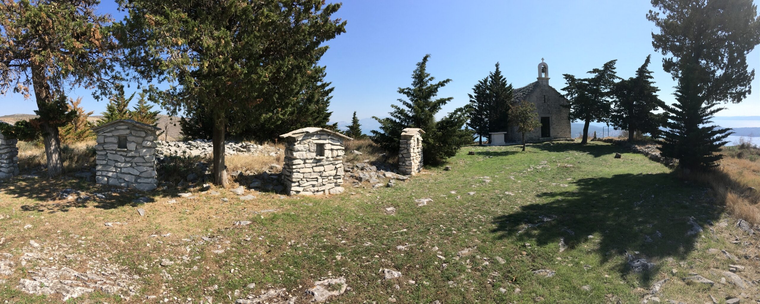 Gradina Sutilija pokazuje kako su utvrđena naselja koristila dominantne položaje s kojih se mogao nadzirati okolni prostor i prilazni pravci. Foto: Ante.sore / CC BY-SA 4.0